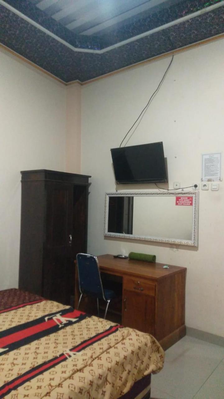 Wisma Reza Palopo汽车旅馆 外观 照片